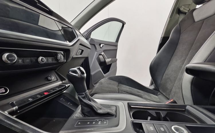 
								Audi Q3 2022 35 TFSI Комплектация Fashion Dynamic full									