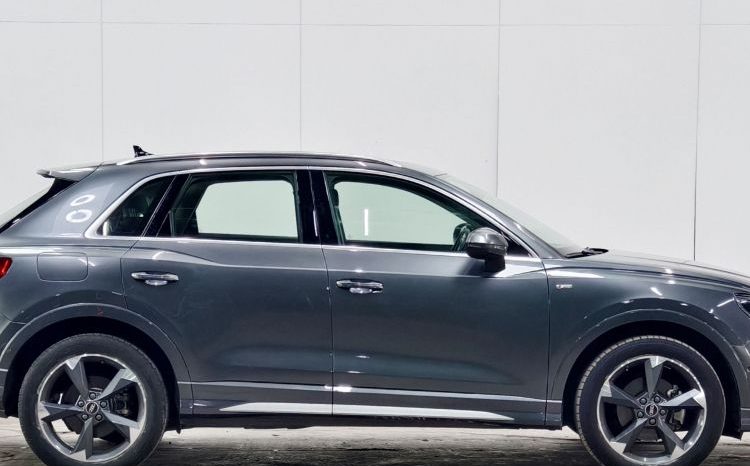 
								Audi Q3 2022 35 TFSI Комплектация Fashion Dynamic full									