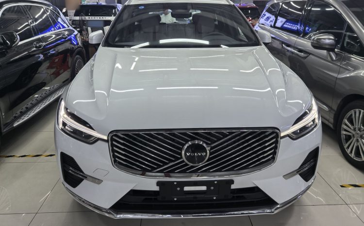 
								Volvo XC60 B5 AWD, 2026 г.в., в идеальном состоянии full									