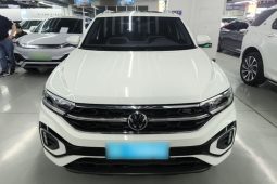 
										Volkswagen T-ROC 2023, 300TSI, DSG, передний привод, комплектация “Chenguang” full									