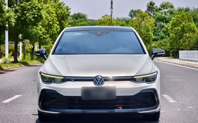
								Volkswagen Golf 2021 280TSI DSG R-Line full									