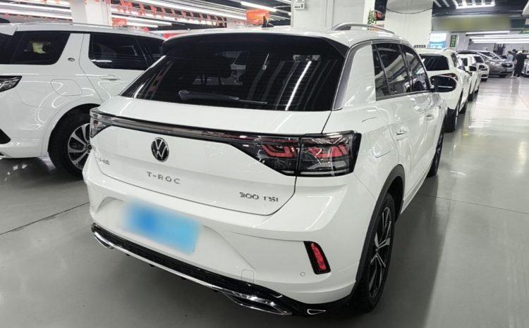 
								Volkswagen T-ROC 2023, 300TSI, DSG, передний привод, комплектация “Chenguang” full									