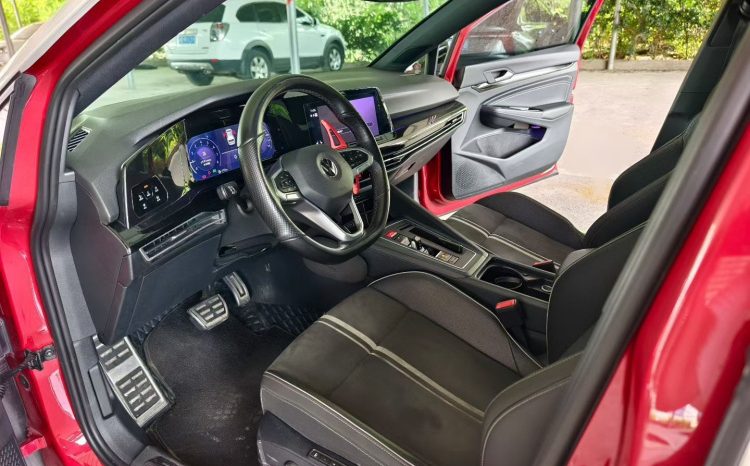 
								Volkswagen Golf 2021 280TSI DSG R-Line full									