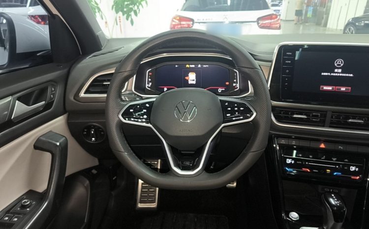 
								Volkswagen T-ROC 2023, 300TSI, DSG, передний привод, комплектация “Chenguang” full									