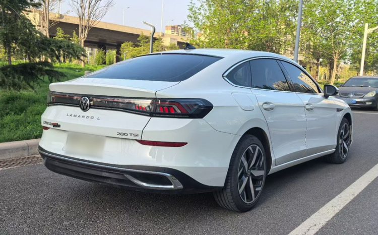 
								Volkswagen Lamando L 2024 280TSI DSG Комплектация Spicy, б/у автомобиль full									