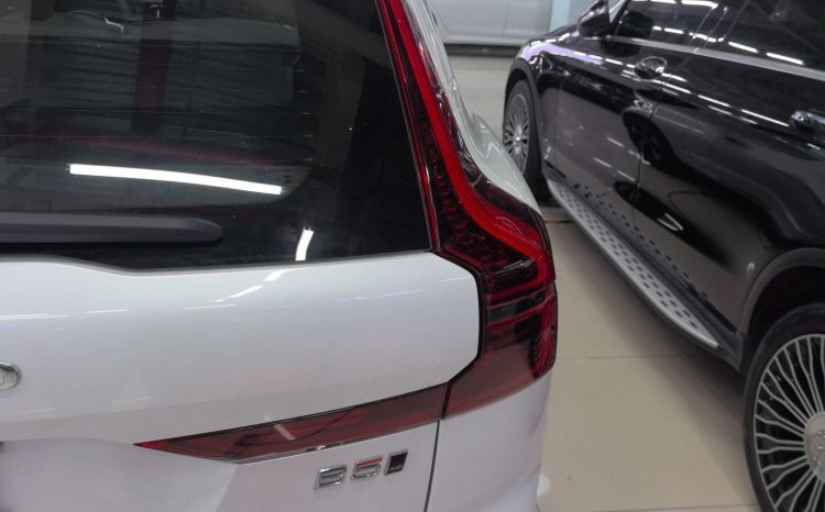
								Volvo XC60 B5 AWD, 2026 г.в., в идеальном состоянии full									