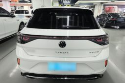 
										Volkswagen T-ROC 2023, 300TSI, DSG, передний привод, комплектация “Chenguang” full									