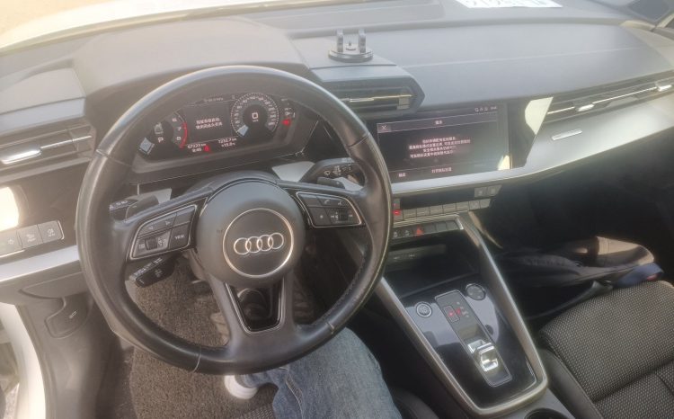 
								Audi A3 2023 Facelift A3L Limousine 35 TFSI Entry Sport full									