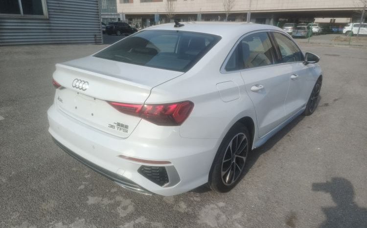 
								Audi A3 2023 Facelift A3L Limousine 35 TFSI Entry Sport full									