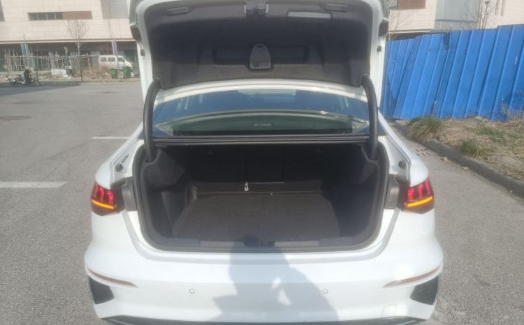 
								Audi A3 2023 Facelift A3L Limousine 35 TFSI Entry Sport full									