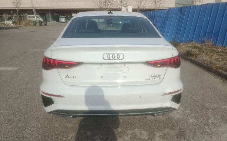 
								Audi A3 2023 Facelift A3L Limousine 35 TFSI Entry Sport full									