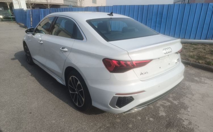 
								Audi A3 2023 Facelift A3L Limousine 35 TFSI Entry Sport full									